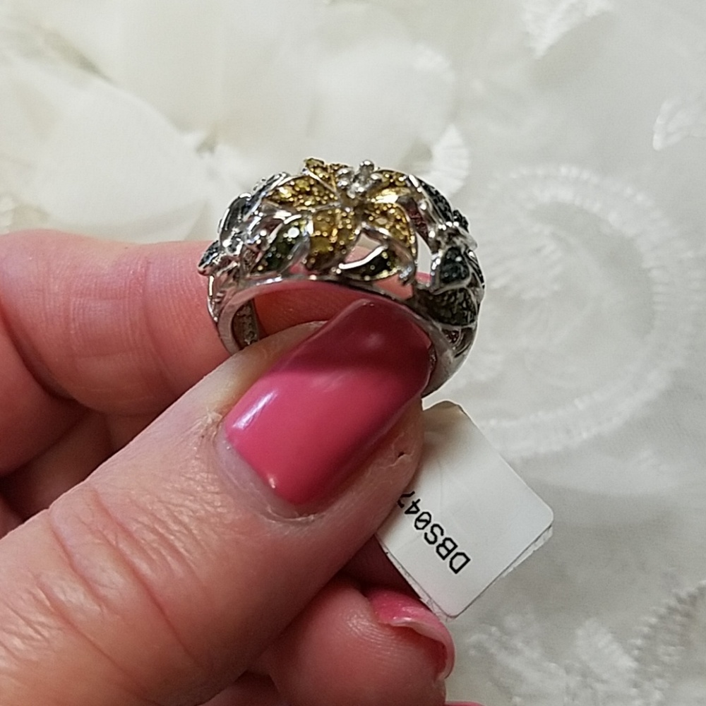 NWT Sterling Diamond Flower Ring - Picture 5 of 8